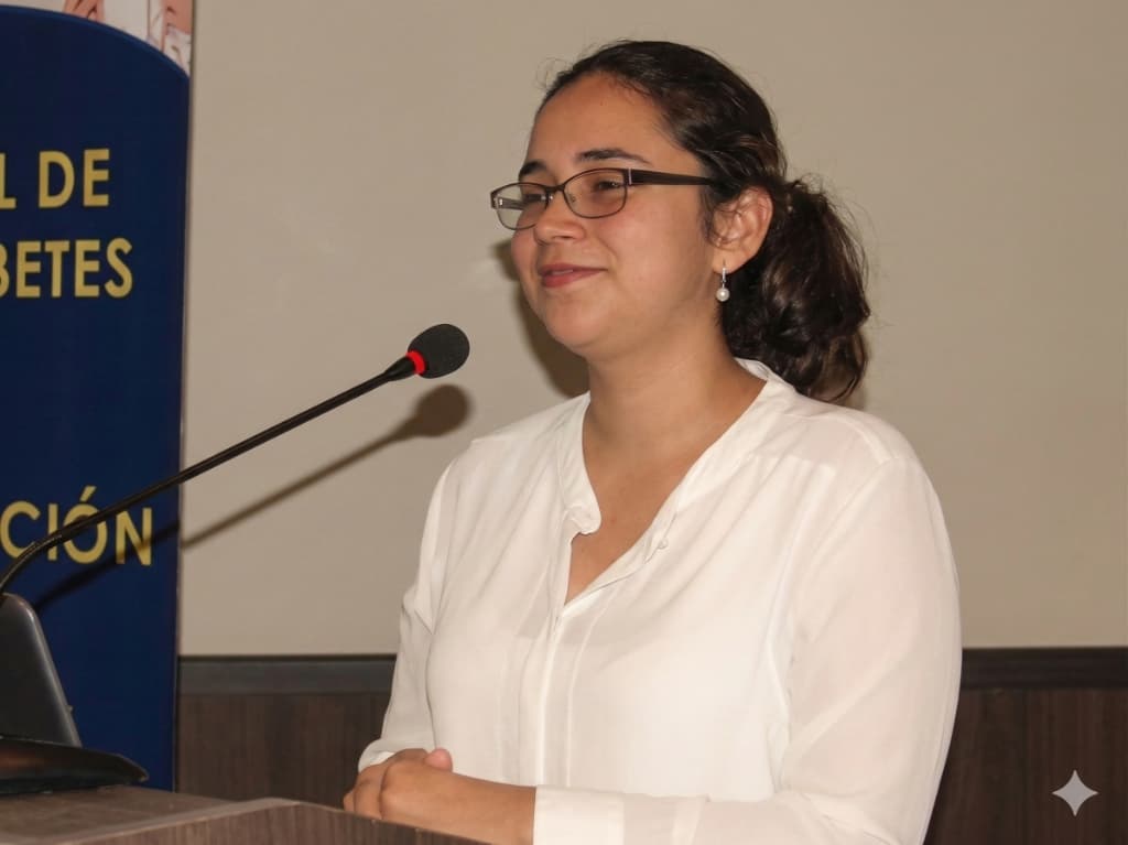 Dra. Claudia en conferencia